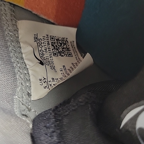 Nike Lebron 18 x Space Jam Bugs vs Marvin Shoes - Picture 10 of 10